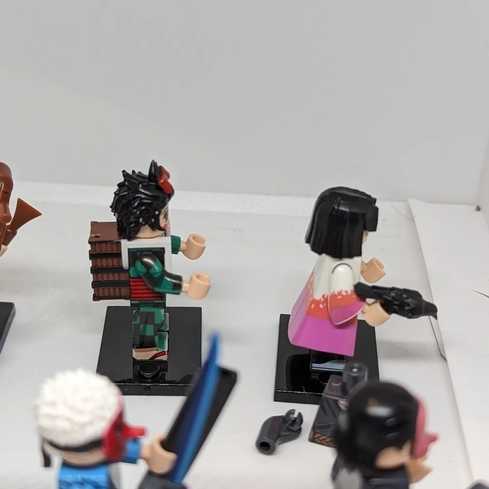 8 Minifigures- Demon Slayer Anime Building Block Toy Collectors Action Figures